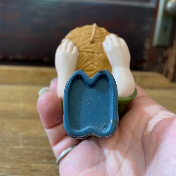 Quasimodo The Hunchback Disney Figure with Bird Nest and Blue Bird - Picture 6 of 7